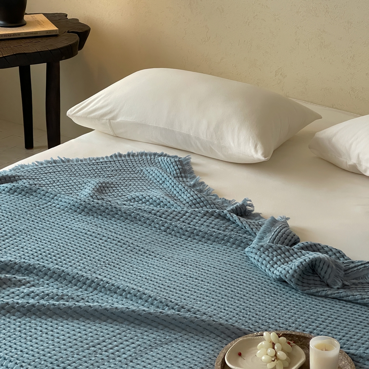 91家纺网 家纺一手货源 找家纺 例外 2026春夏新款华夫格流苏毯毯子多功能盖毯（会员-5） 皓月蓝