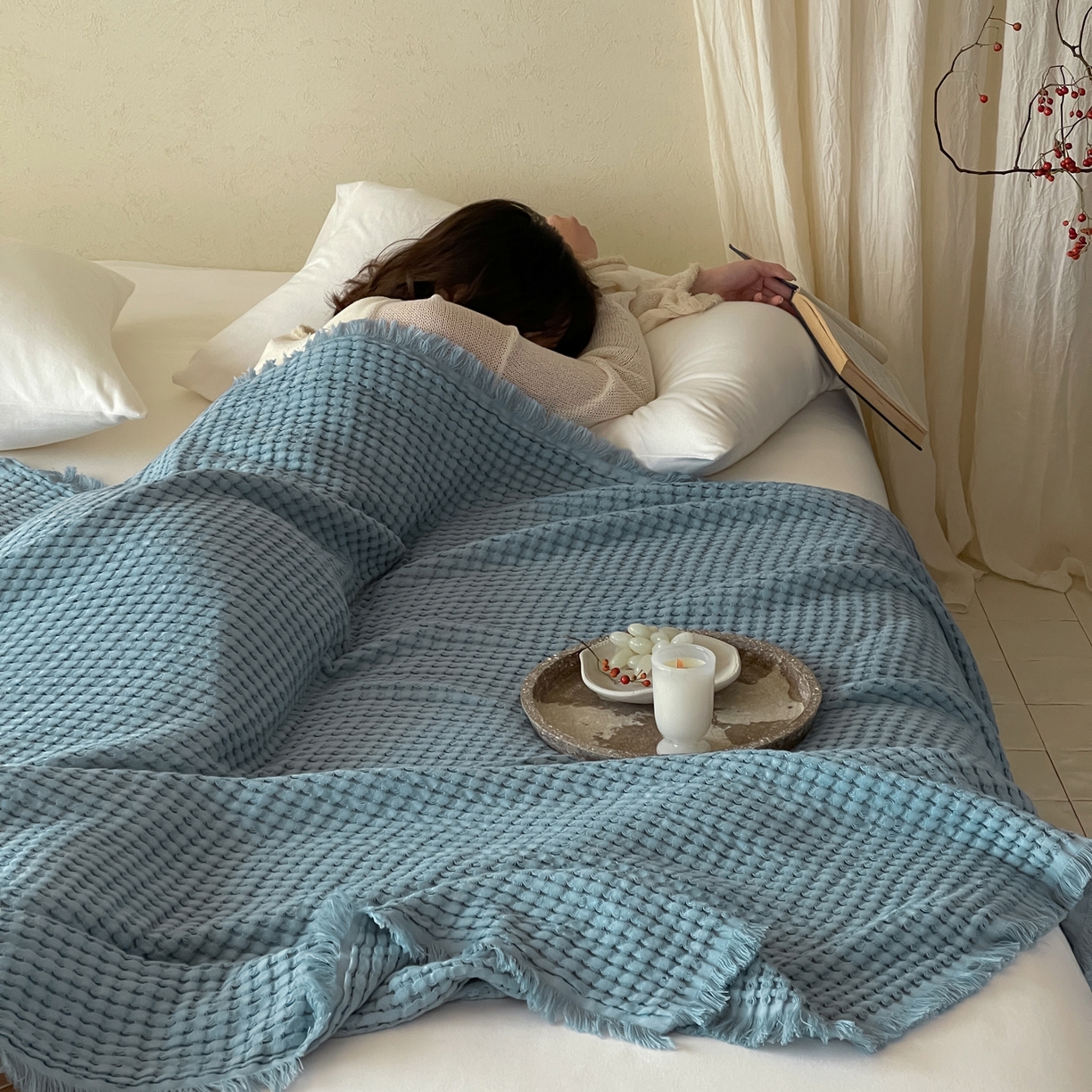 91家纺网 家纺一手货源 找家纺 例外 2026春夏新款华夫格流苏毯毯子多功能盖毯（会员-5） 皓月蓝