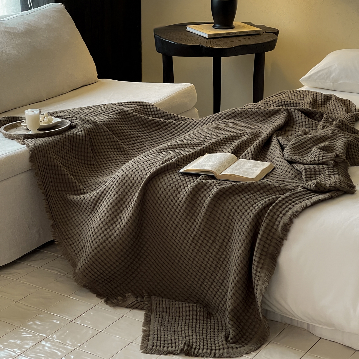 91家纺网 家纺一手货源 找家纺 例外 2026春夏新款华夫格流苏毯毯子多功能盖毯（会员-5） 可可棕