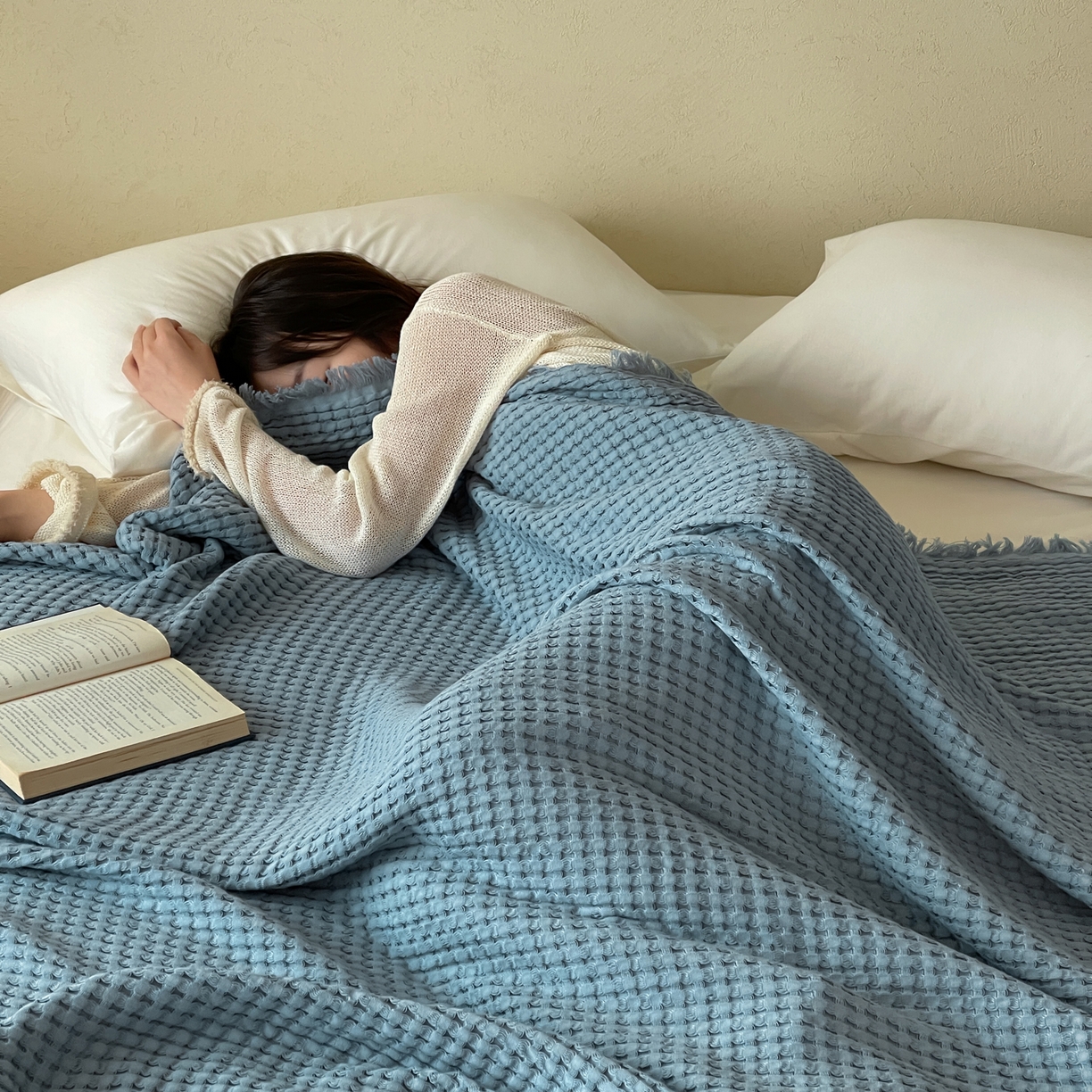 91家纺网 家纺一手货源 找家纺 例外 2026春夏新款华夫格流苏毯毯子多功能盖毯（会员-5） 皓月蓝