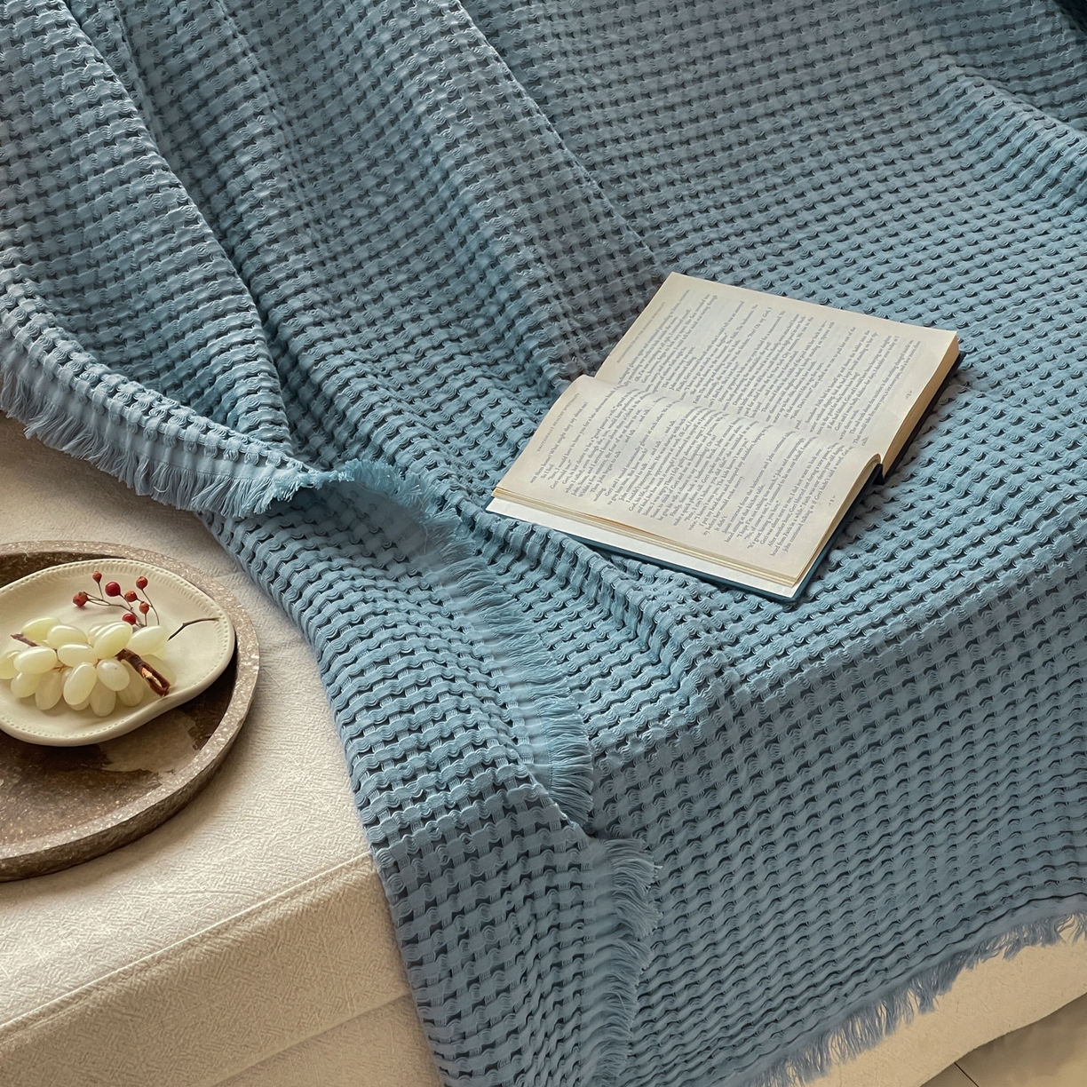 91家纺网 家纺一手货源 找家纺 例外 2026春夏新款华夫格流苏毯毯子多功能盖毯（会员-5） 皓月蓝