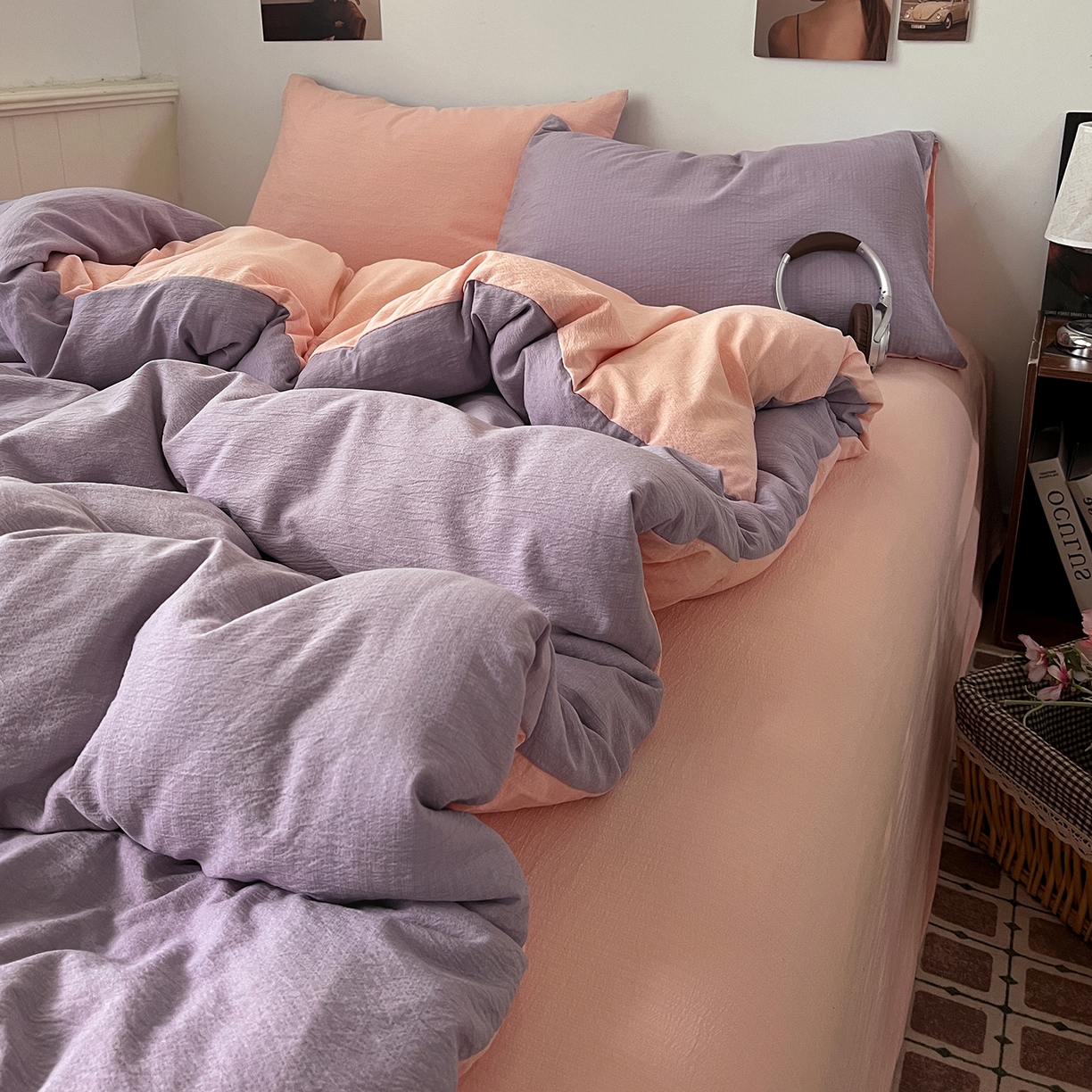 91家纺网 家纺一手货源 找家纺 花伞家居 2026新款简约纯色双拼双层纱高克重水洗棉四件套 风信紫+玉色