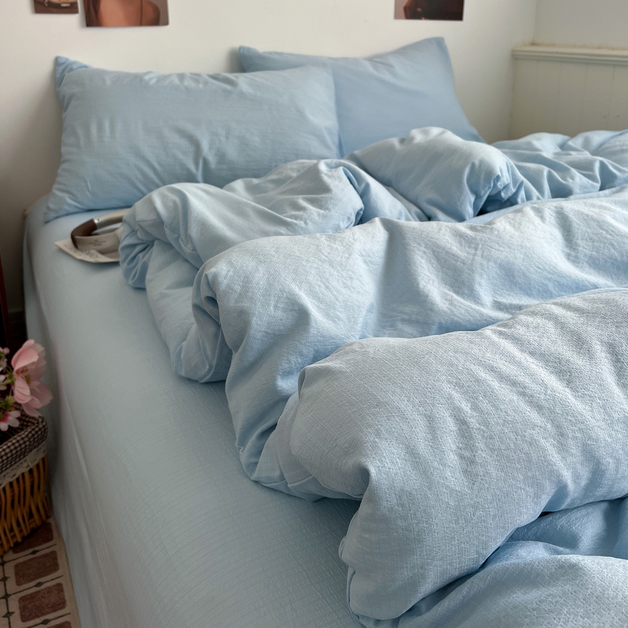 91家纺网 家纺一手货源 找家纺 花伞家居 2026新款简约纯色双拼双层纱高克重水洗棉四件套 涧石蓝