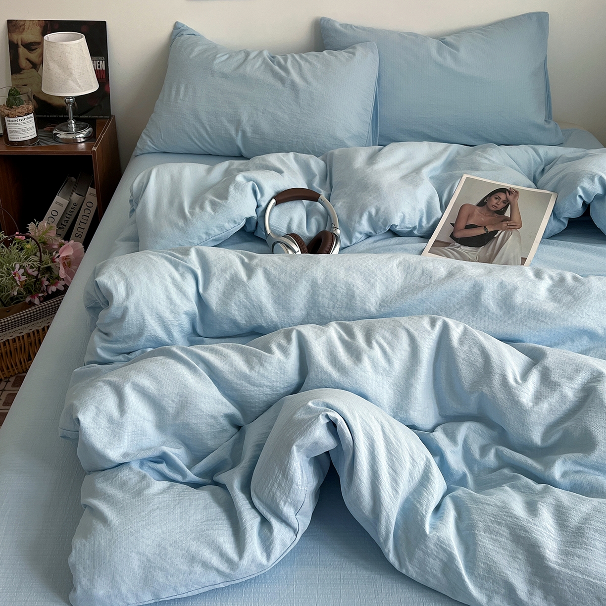 91家纺网 家纺一手货源 找家纺 花伞家居 2026新款简约纯色双拼双层纱高克重水洗棉四件套 涧石蓝