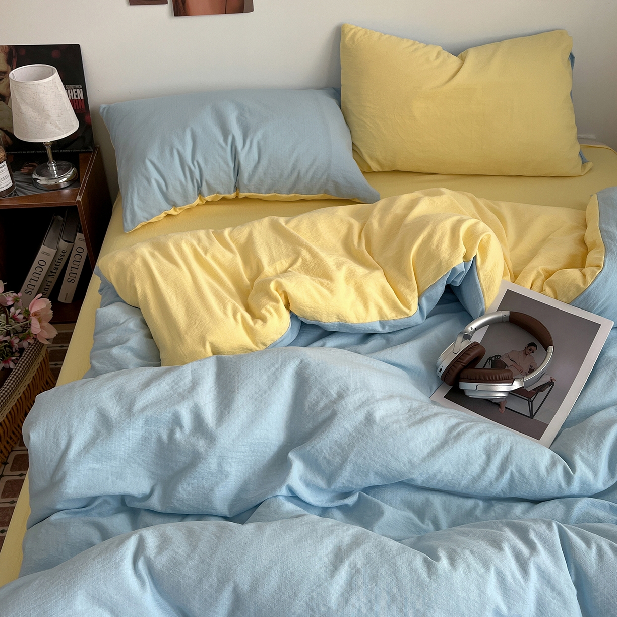 91家纺网 家纺一手货源 找家纺 花伞家居 2026新款简约纯色双拼双层纱高克重水洗棉四件套 涧石蓝+茉莉黄
