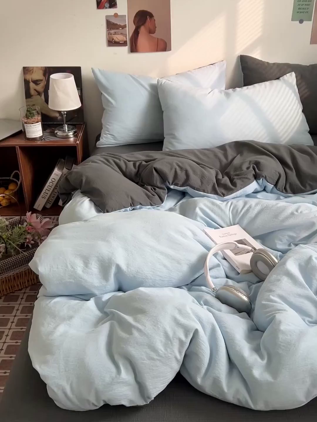 91家纺网 家纺一手货源 找家纺 花伞家居 2026新款简约纯色双拼双层纱高克重水洗棉四件套 涧石蓝+石墨灰