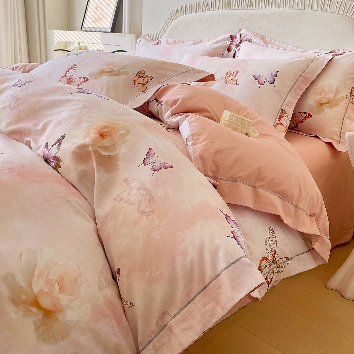 91家纺网 家纺一手货源 找家纺 焱博家纺 2026新款A类加厚全棉13376印花四件套 花香蝶舞