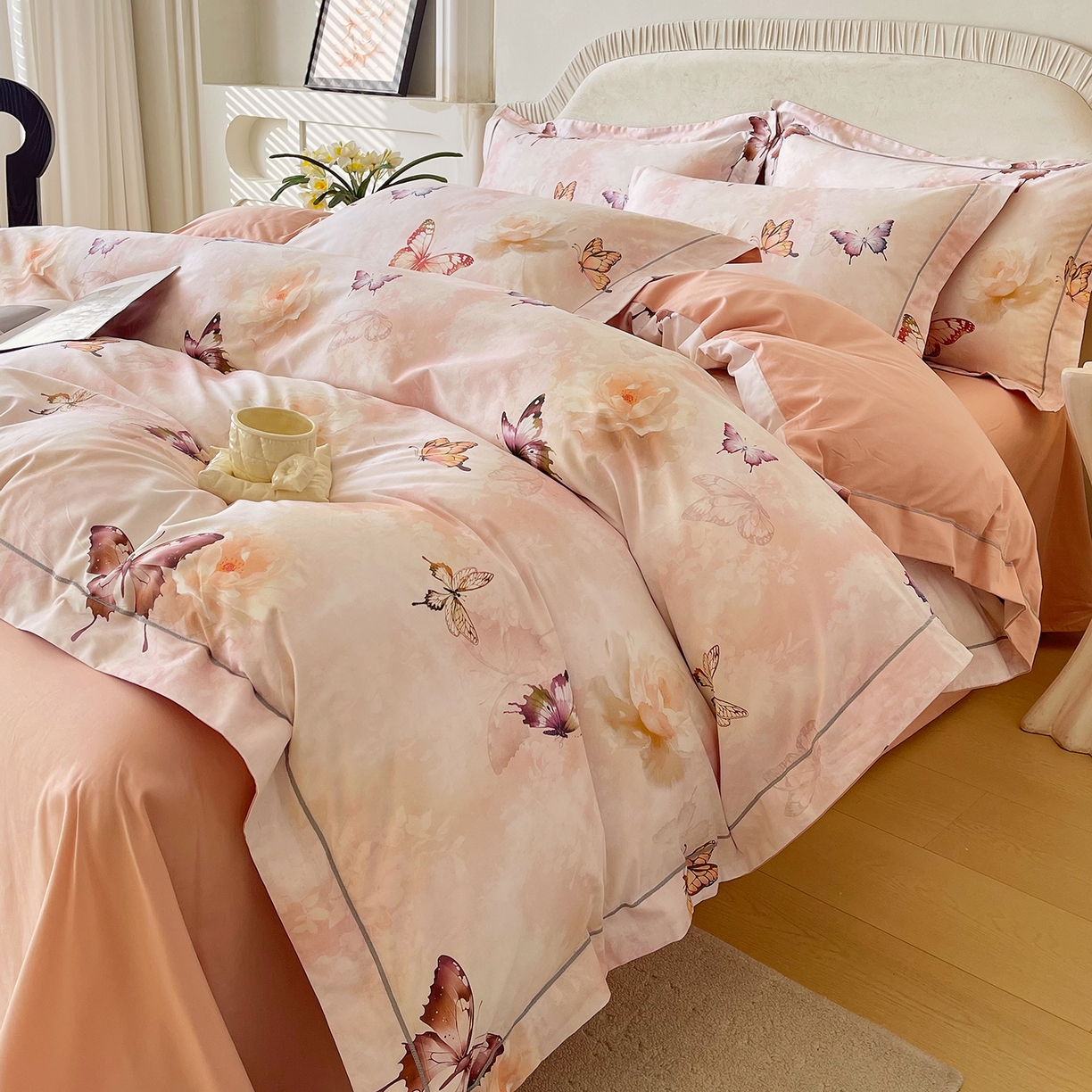 91家纺网 家纺一手货源 找家纺 焱博家纺 2026新款A类加厚全棉13376印花四件套 花香蝶舞