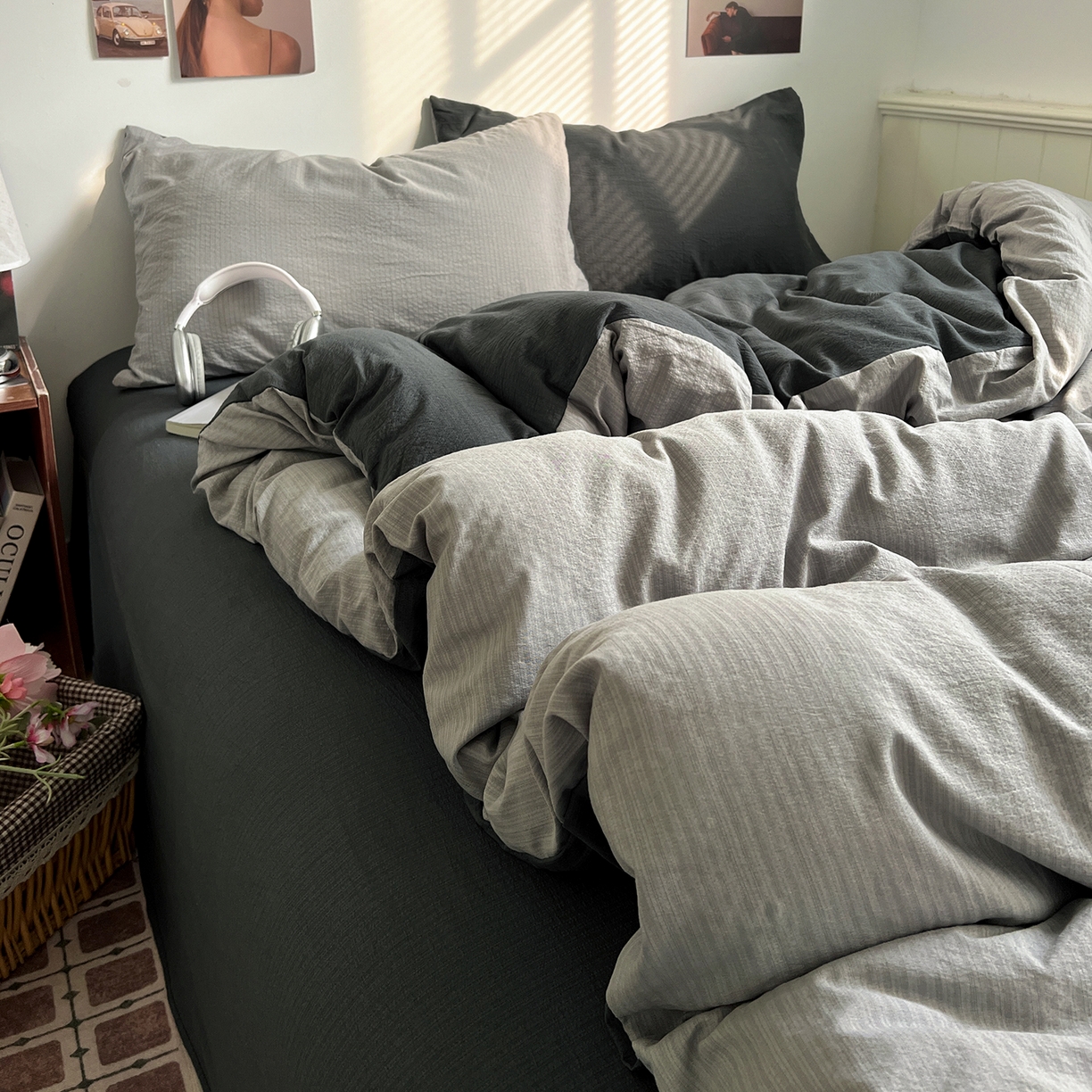 91家纺网 家纺一手货源 找家纺 花伞家居 2026新款简约纯色双拼双层纱高克重水洗棉四件套 松烟灰+石墨灰