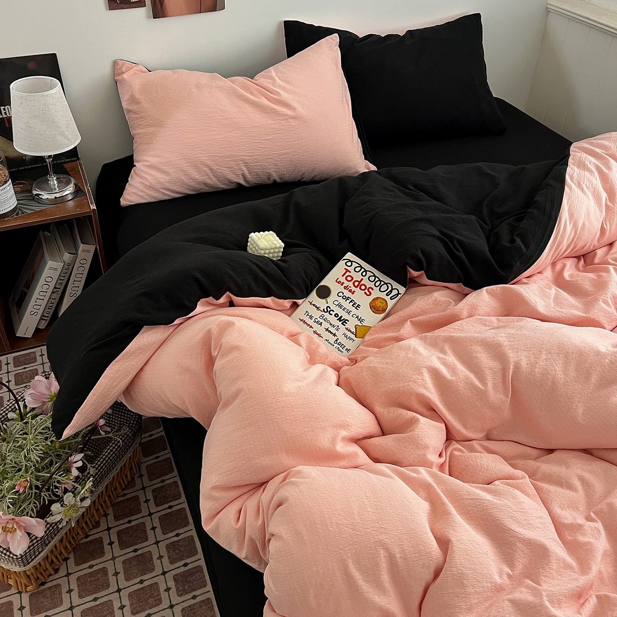 91家纺网 家纺一手货源 找家纺 花伞家居 2026新款简约纯色双拼双层纱高克重水洗棉四件套 玉色+黑