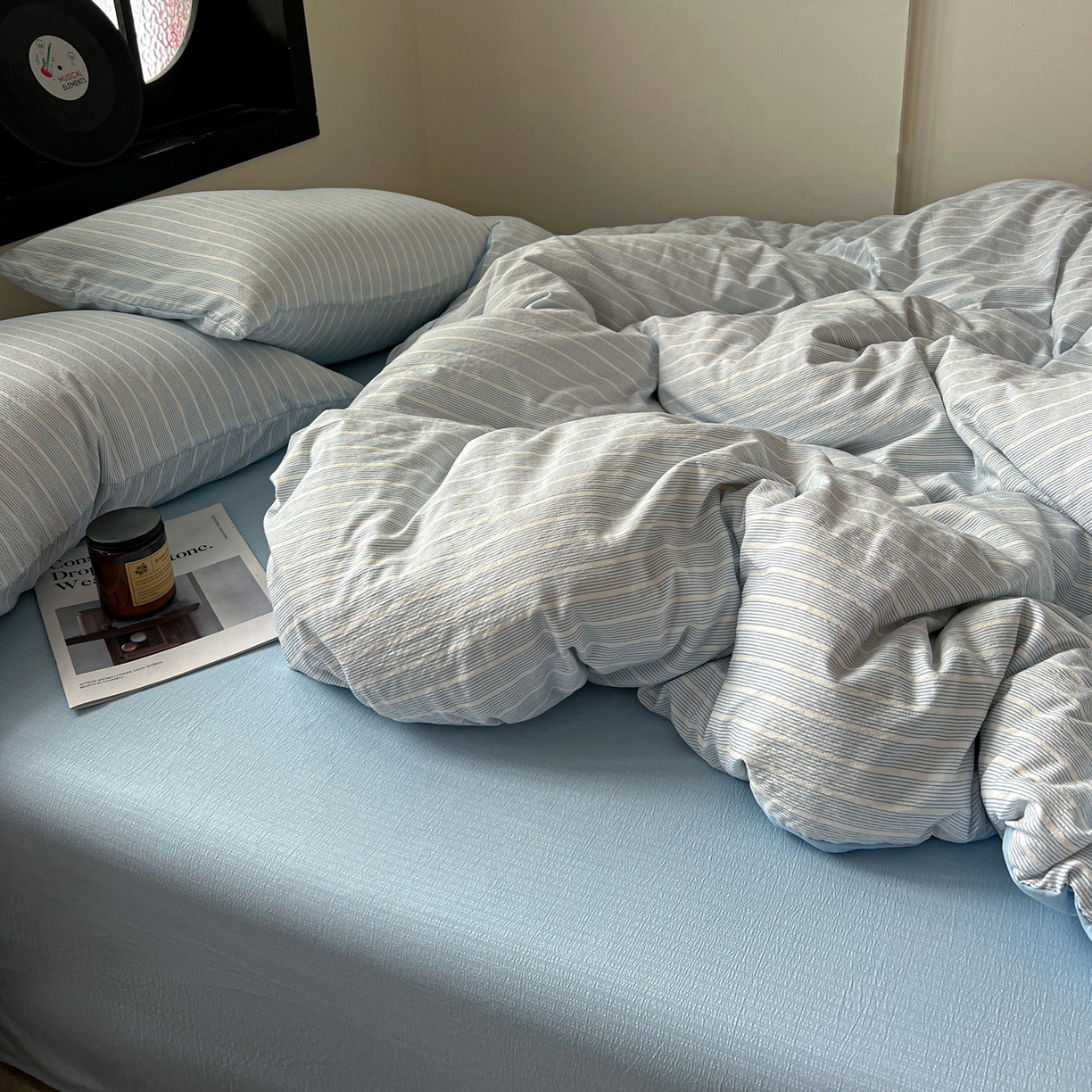 91家纺网 家纺一手货源 找家纺 花伞家居 2026新款中古风双层纱简约格纹系列（提供买家秀） 奶蓝细条