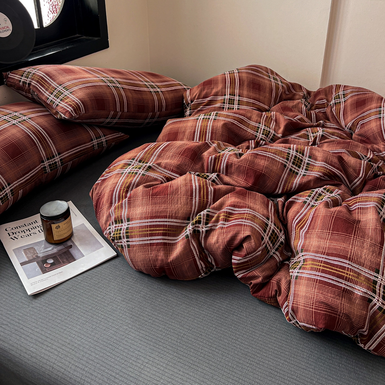 91家纺网 家纺一手货源 找家纺 花伞家居 2026新款中古风双层纱简约格纹系列（提供买家秀） 苏格兰红格