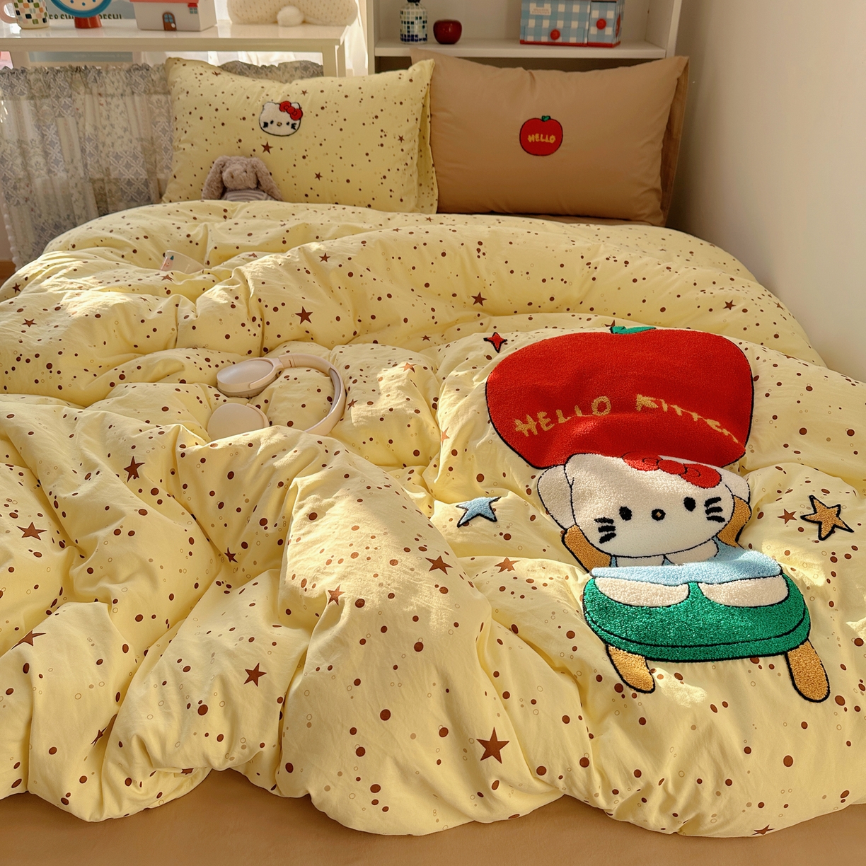 91家纺网 家纺一手货源 找家纺 初念 2026新款2026超软糯可爱系毛巾绣四件套系列提供买家秀 apple猫