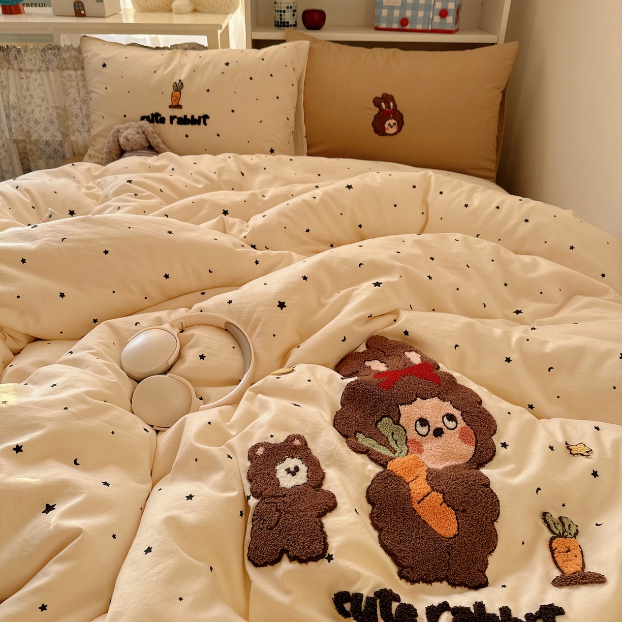 91家纺网 家纺一手货源 找家纺 初念 2026新款2026超软糯可爱系毛巾绣四件套系列提供买家秀 萝卜星星呀