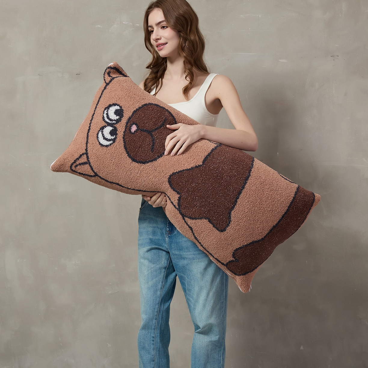 91家纺网 家纺一手货源 找家纺 暖绵绵家纺 2026新款小熊软糯抱枕套抱枕可拆新-在一起 券后/折后零售价不得低于：抱枕套61元，大抱枕145元 在一起-大抱枕含芯