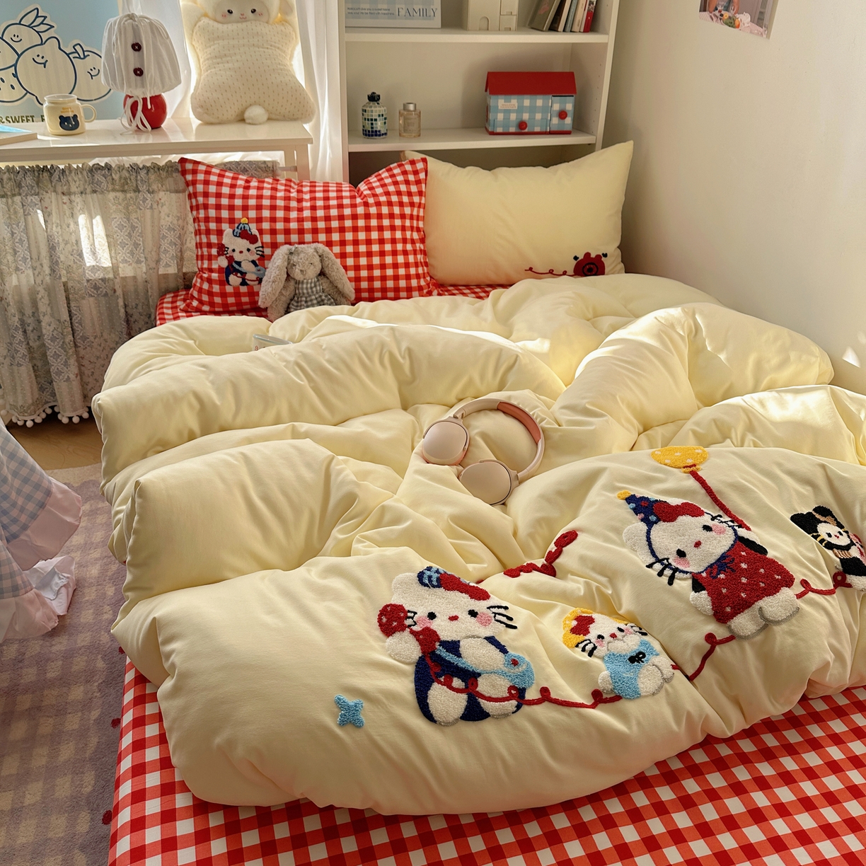 91家纺网 家纺一手货源 找家纺 初念 2026新款2026超软糯可爱系毛巾绣四件套系列提供买家秀 猫咪奈斯