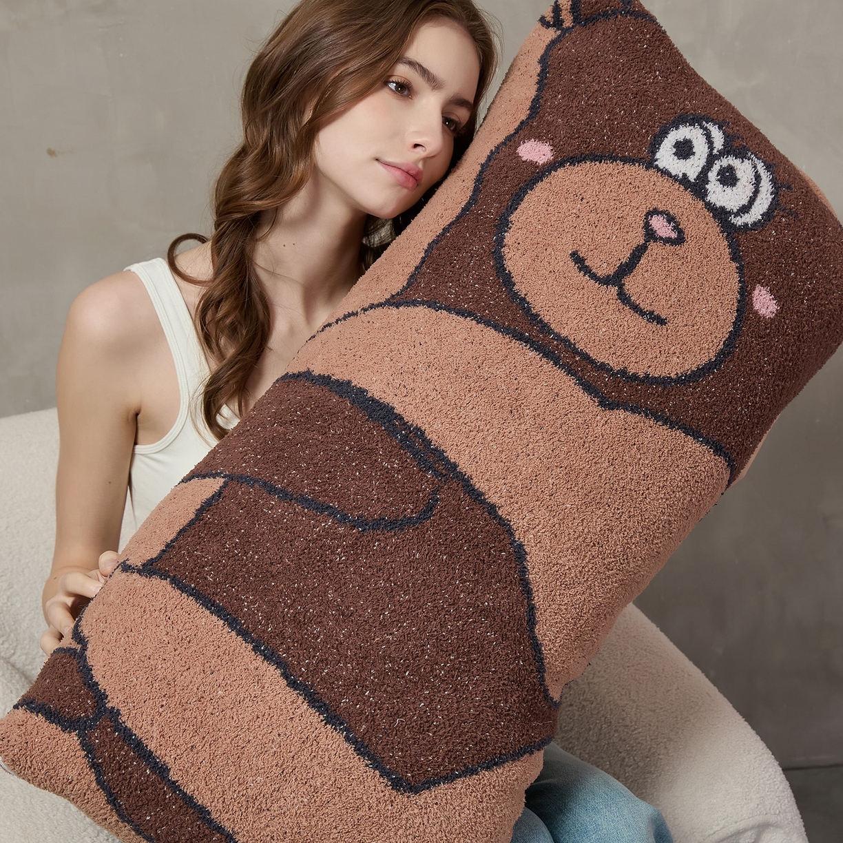 暖绵绵家纺 2026新款小熊软糯抱枕套抱枕可拆新-在一起 券后/折后零售价不得低于：抱枕套61元，大抱枕145元 在一起-大抱枕含芯