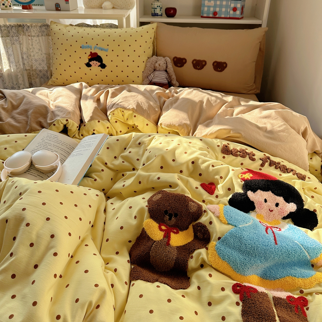 91家纺网 家纺一手货源 找家纺 初念 2026新款2026超软糯可爱系毛巾绣四件套系列提供买家秀 萌妹与熊