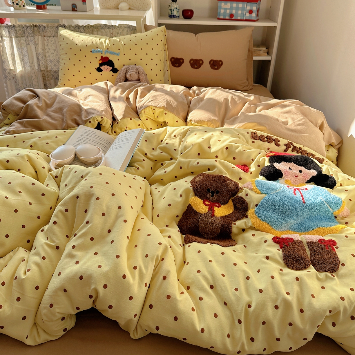 91家纺网 家纺一手货源 找家纺 初念 2026新款2026超软糯可爱系毛巾绣四件套系列提供买家秀 萌妹与熊