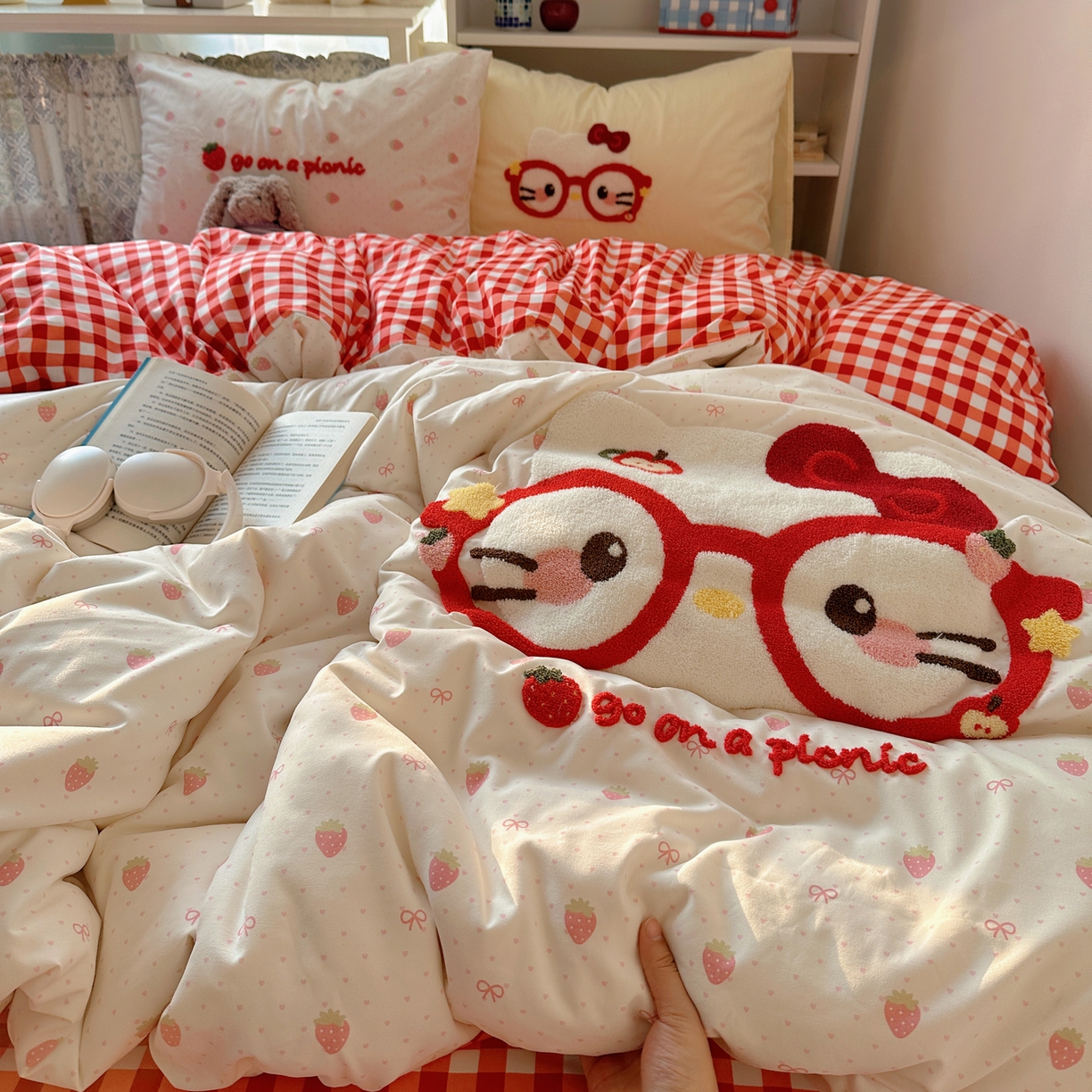 91家纺网 家纺一手货源 找家纺 初念 2026新款2026超软糯可爱系毛巾绣四件套系列提供买家秀 时髦小猫