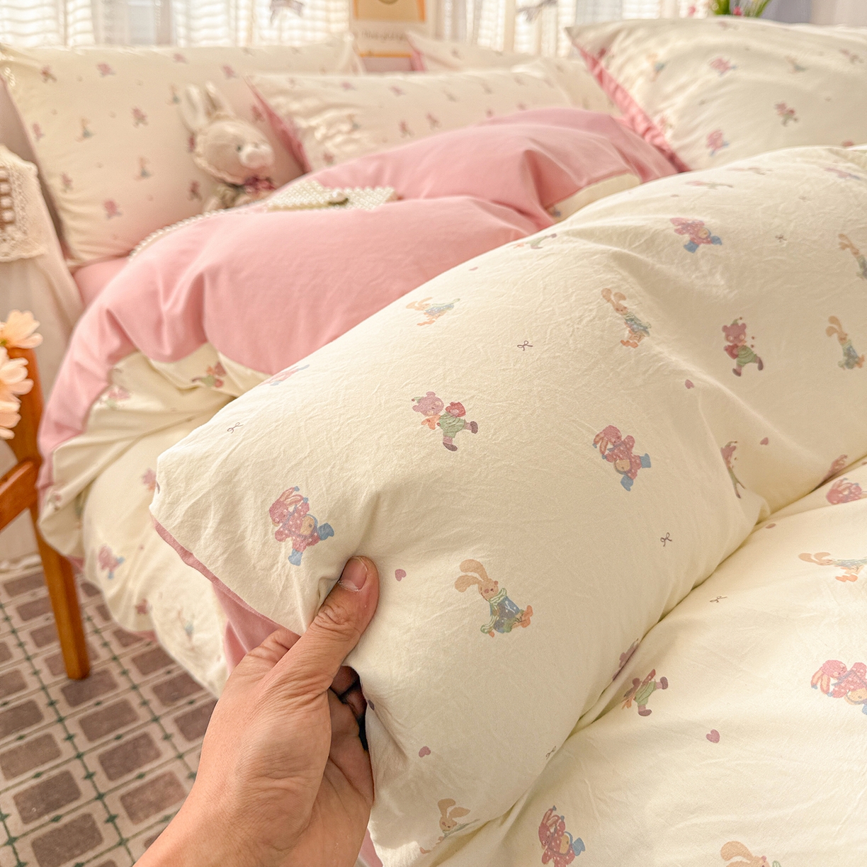 91家纺网 家纺一手货源 找家纺 名品家纺 2026新款古法水洗仿棉云感纱四件套 提供买家秀 甜心兔