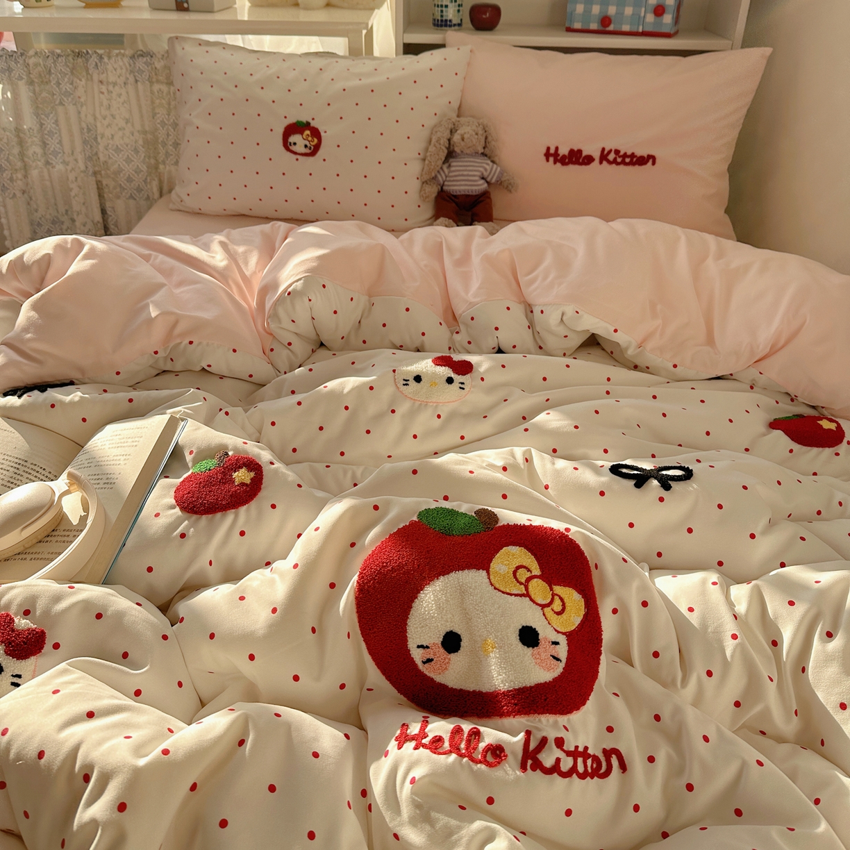 91家纺网 家纺一手货源 找家纺 初念 2026新款2026超软糯可爱系毛巾绣四件套系列提供买家秀 小苹猫咪