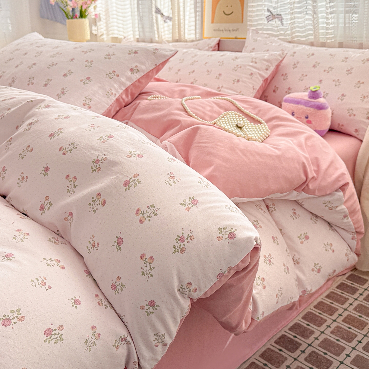 91家纺网 家纺一手货源 找家纺 名品家纺 2026新款古法水洗仿棉云感纱四件套 提供买家秀 小玫瑰