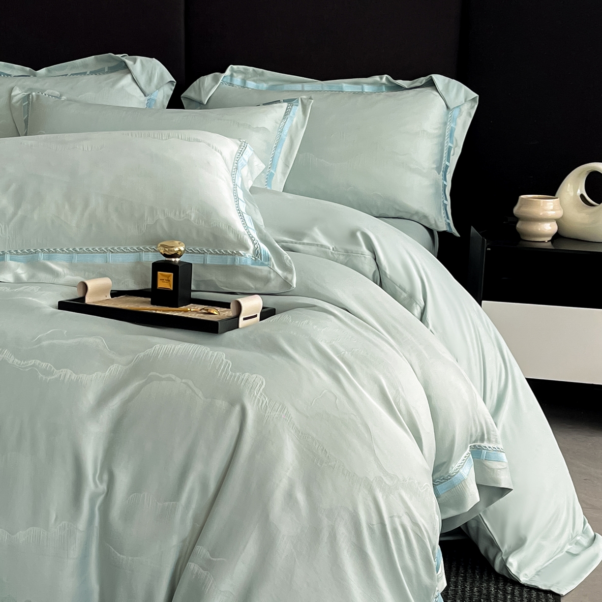 91家纺网 家纺一手货源 找家纺 置顶家纺 2026春夏新款亲肤提花四件套-山峦 山峦-水蓝