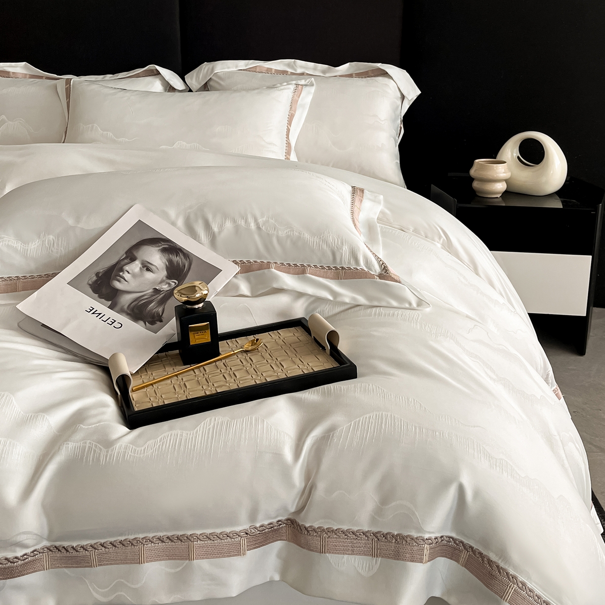 91家纺网 家纺一手货源 找家纺 置顶家纺 2026春夏新款亲肤提花四件套-山峦 山峦-米月白