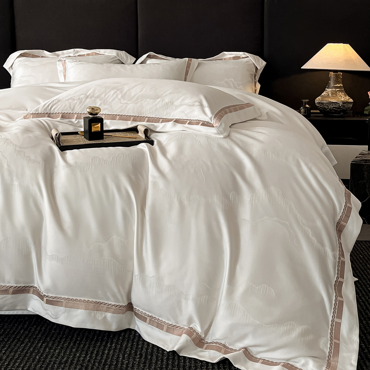 91家纺网 家纺一手货源 找家纺 置顶家纺 2026春夏新款亲肤提花四件套-山峦 山峦-米月白