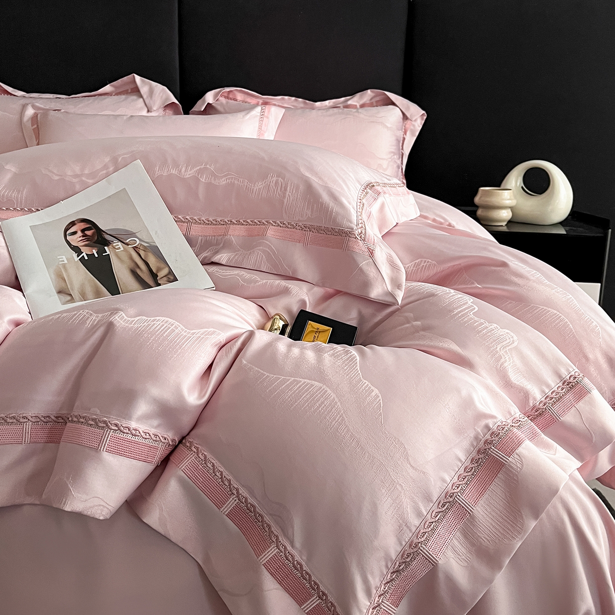 91家纺网 家纺一手货源 找家纺 置顶家纺 2026春夏新款亲肤提花四件套-山峦 山峦-浅豆沙