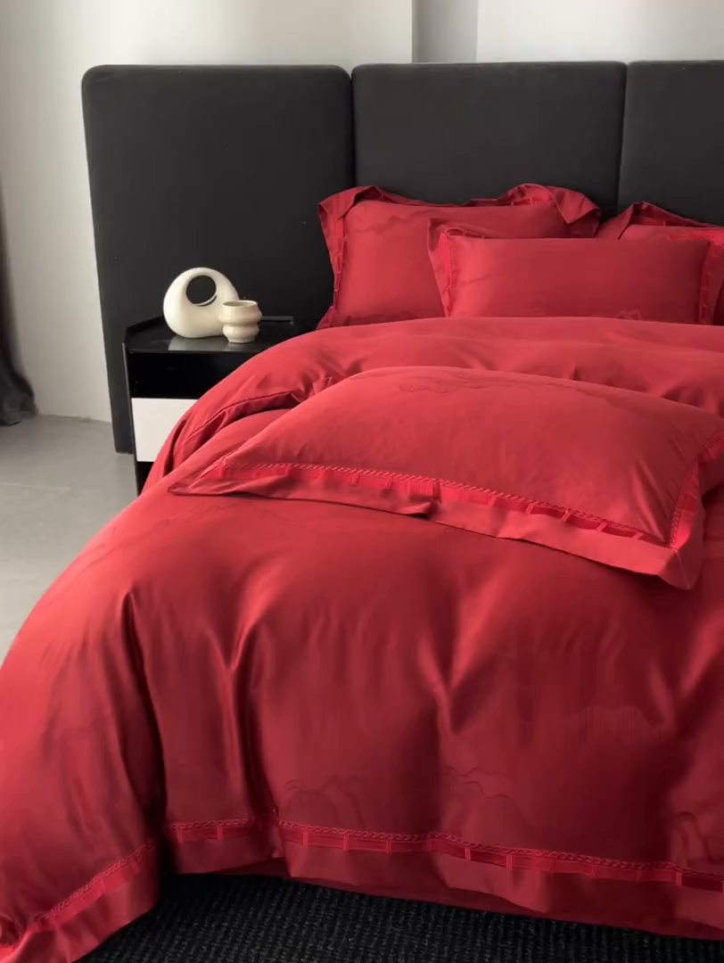 91家纺网 家纺一手货源 找家纺 置顶家纺 2026春夏新款亲肤提花四件套-山峦 山峦-大红