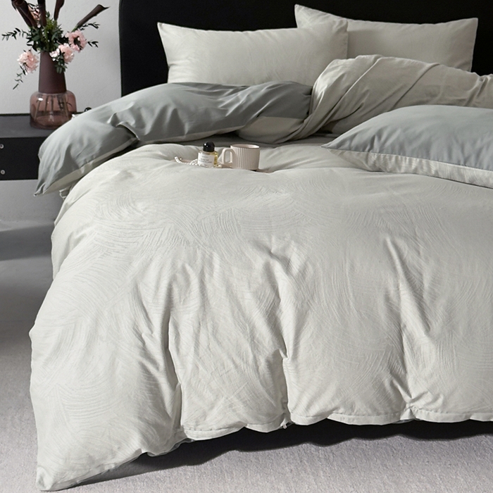 91家纺网 家纺一手货源 找家纺 富馨莱 2026新款100支长绒棉色织大提花四件套单品被套系列 凤鸣-雪松绿