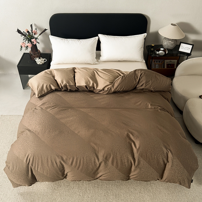 91家纺网 家纺一手货源 找家纺 富馨莱 2026新款100支长绒棉色织大提花四件套单品被套系列 爱庭-摩卡棕