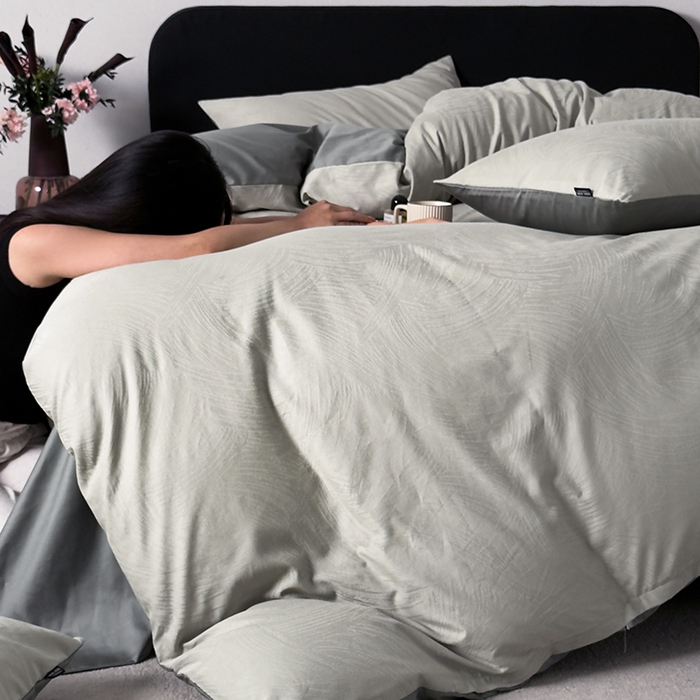 91家纺网 家纺一手货源 找家纺 富馨莱 2026新款100支长绒棉色织大提花四件套单品被套系列 凤鸣-雪松绿