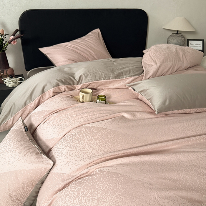 91家纺网 家纺一手货源 找家纺 （总）富馨莱 2026新款100支长绒棉色织大提花四件套单品枕套系列