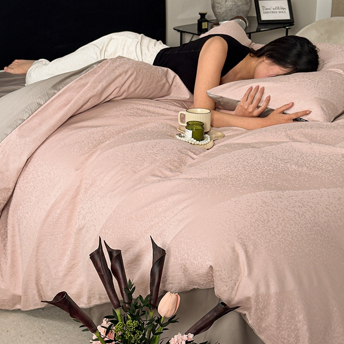 91家纺网 家纺一手货源 找家纺 （总）富馨莱 2026新款100支长绒棉色织大提花四件套系列