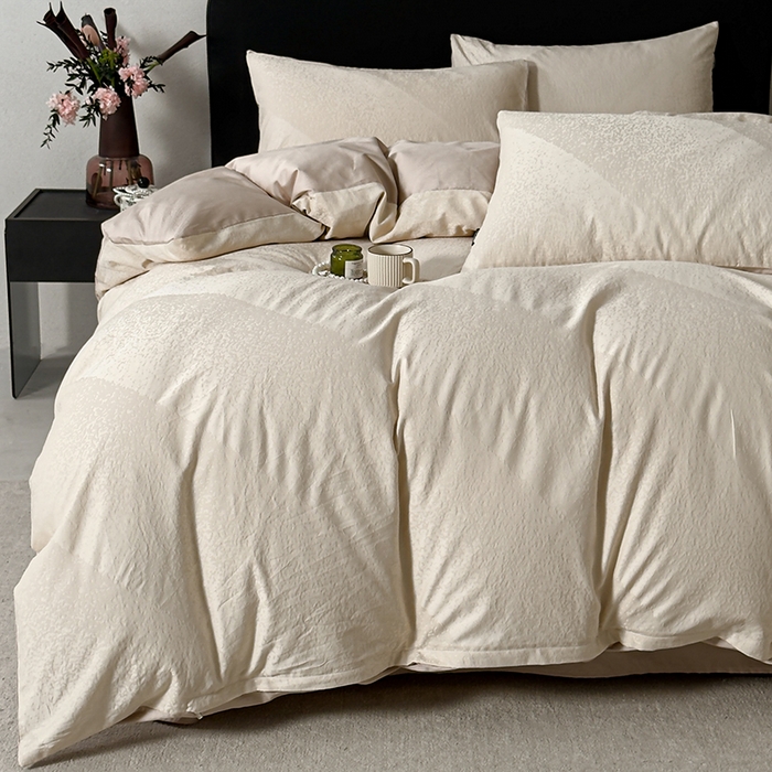 91家纺网 家纺一手货源 找家纺 富馨莱 2026新款100支长绒棉色织大提花四件套系列 爱庭-燕麦烤茶