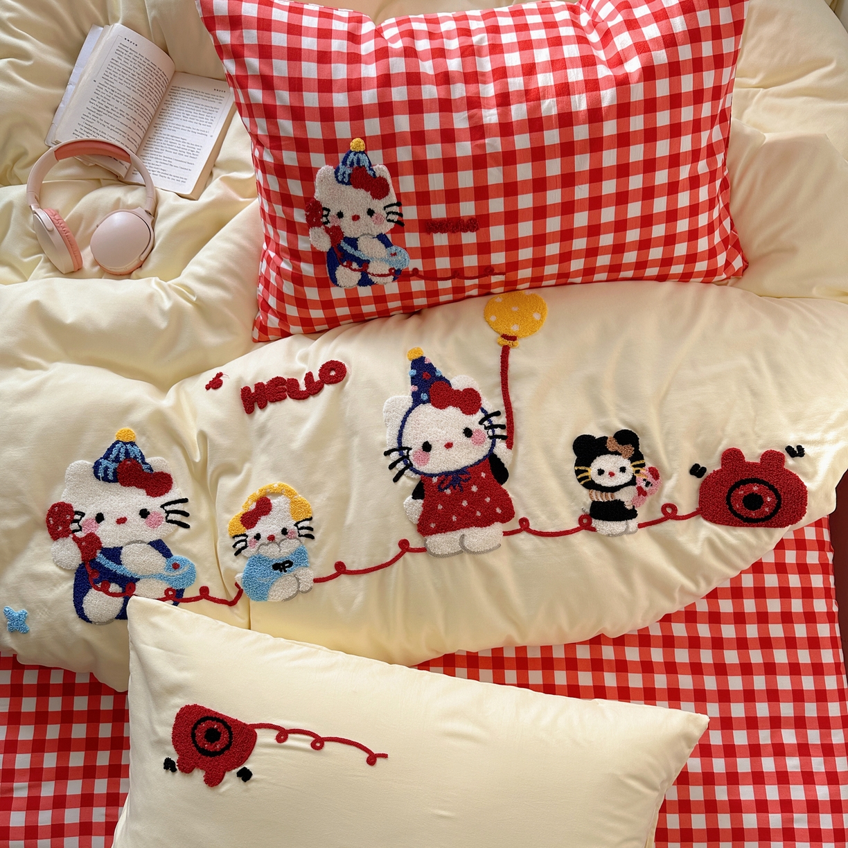 91家纺网 家纺一手货源 找家纺 贝扬思家纺 2026新款超软糯可爱系毛巾绣四件套系列 猫咪奈斯