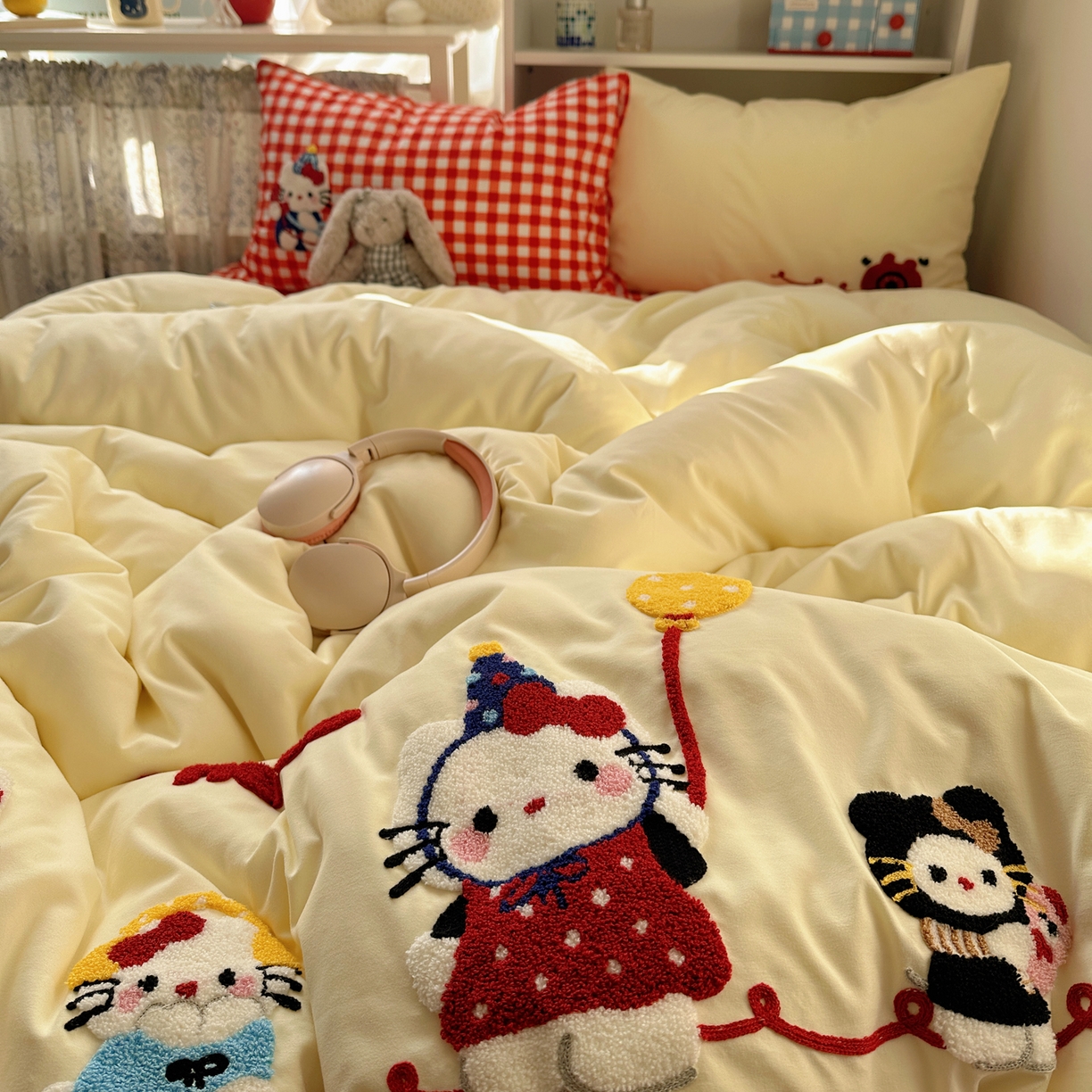 91家纺网 家纺一手货源 找家纺 贝扬思家纺 2026新款超软糯可爱系毛巾绣四件套系列 猫咪奈斯