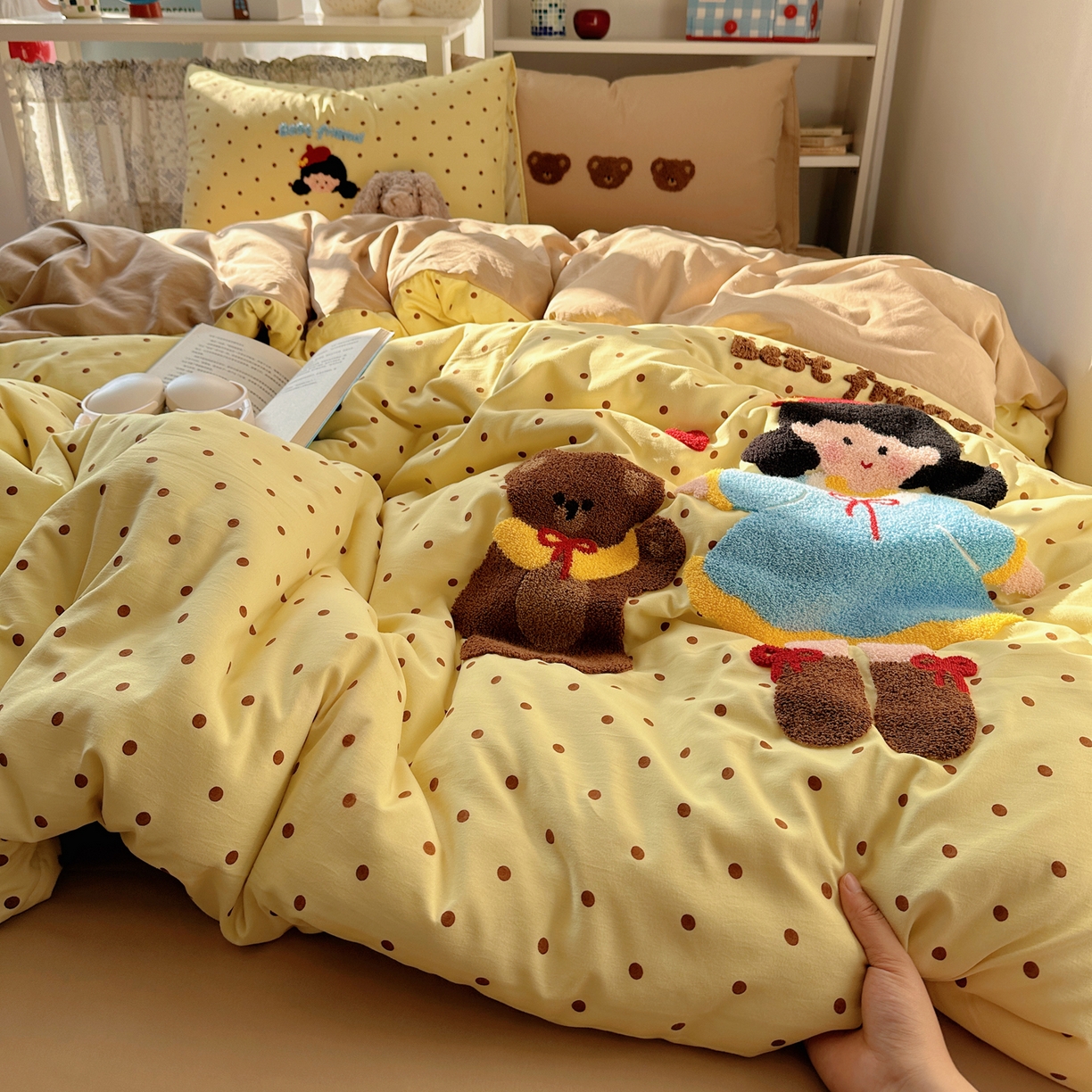 91家纺网 家纺一手货源 找家纺 贝扬思家纺 2026新款超软糯可爱系毛巾绣四件套系列 萌妹与熊