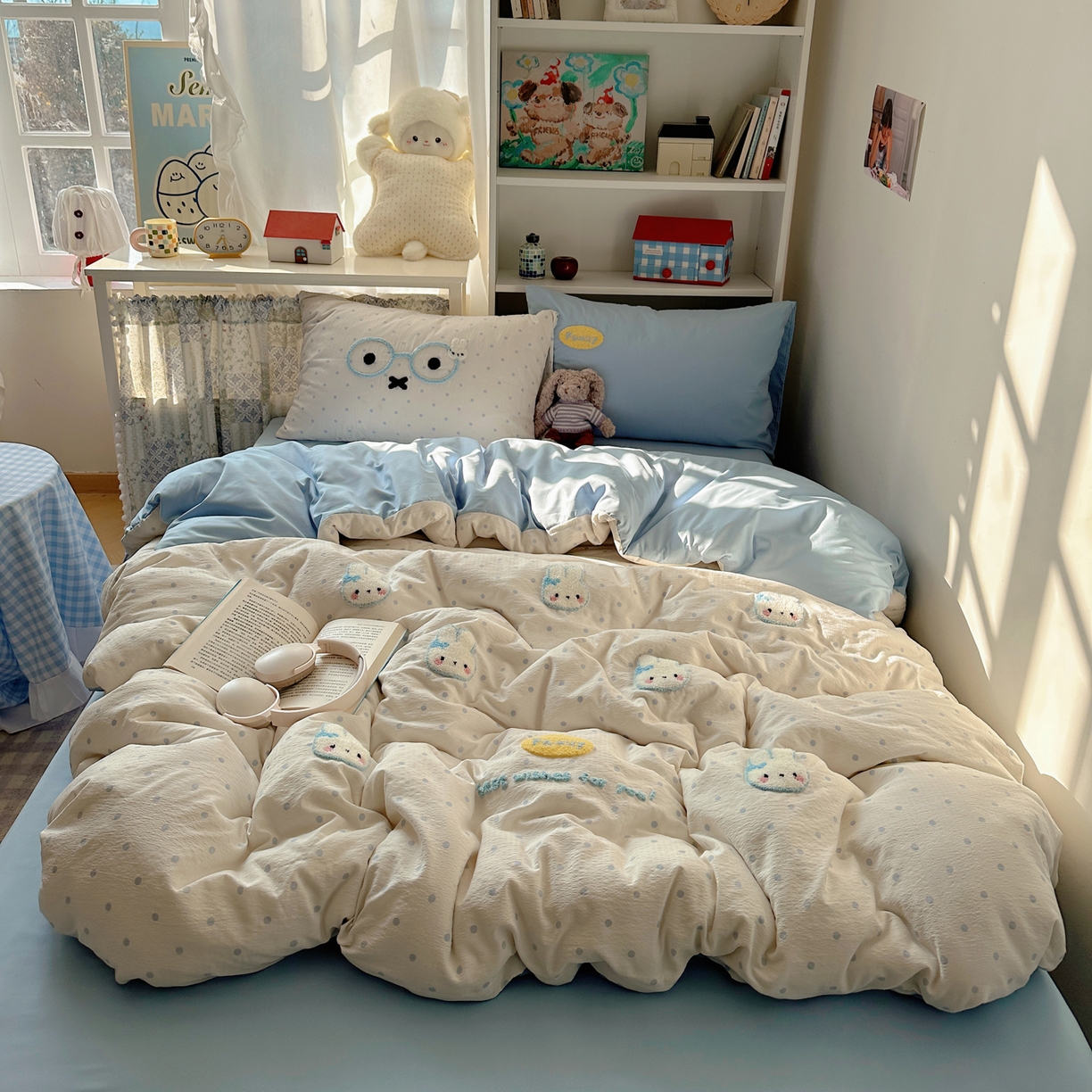 91家纺网 家纺一手货源 找家纺 贝扬思家纺 2026新款超软糯可爱系毛巾绣四件套系列 米菲集合