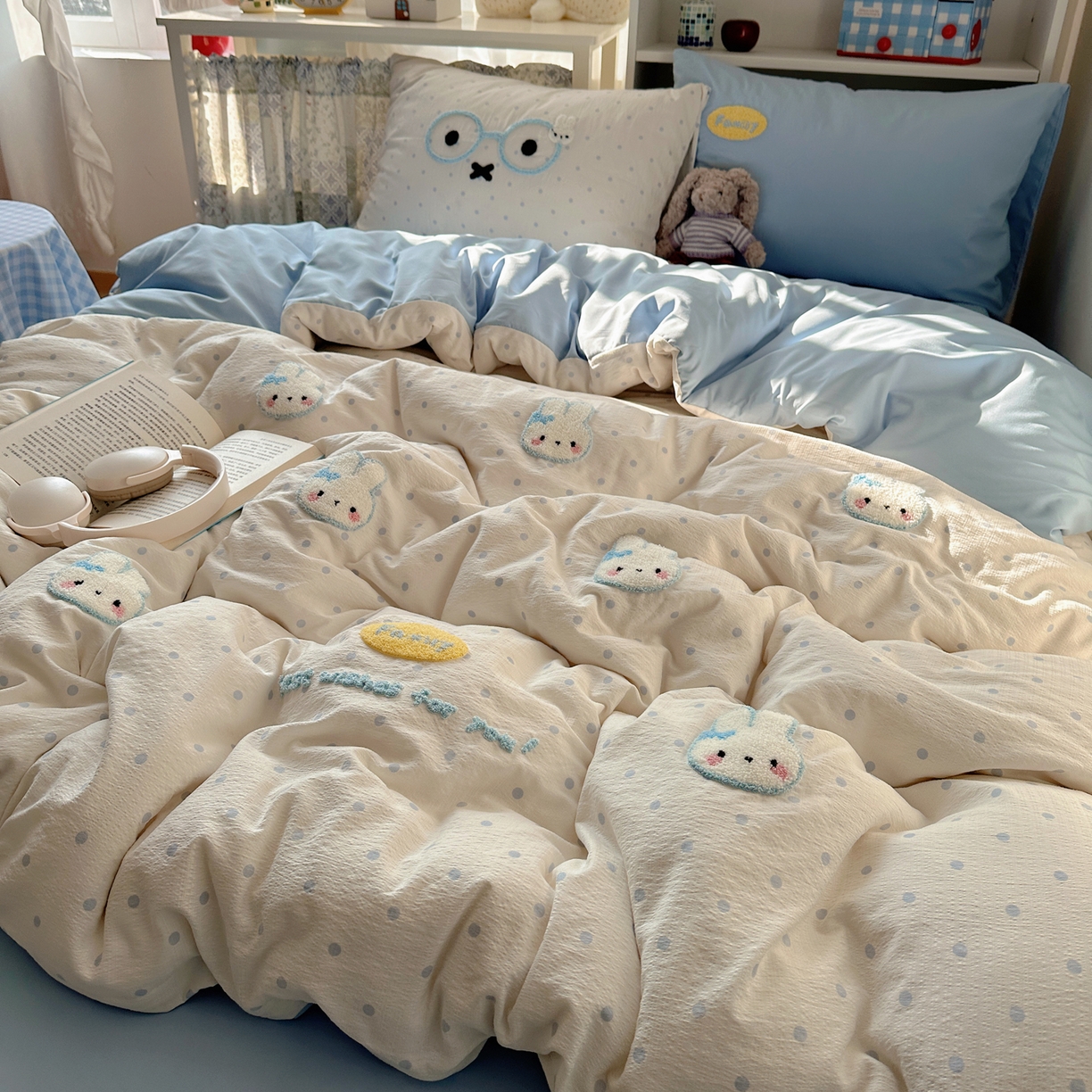 91家纺网 家纺一手货源 找家纺 贝扬思家纺 2026新款超软糯可爱系毛巾绣四件套系列 米菲集合