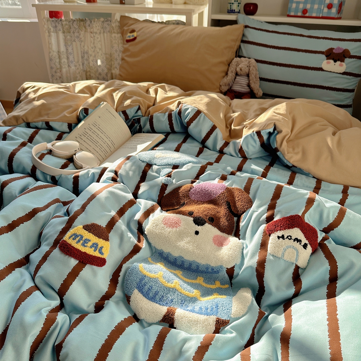 91家纺网 家纺一手货源 找家纺 贝扬思家纺 2026新款超软糯可爱系毛巾绣四件套系列 小狗的屋