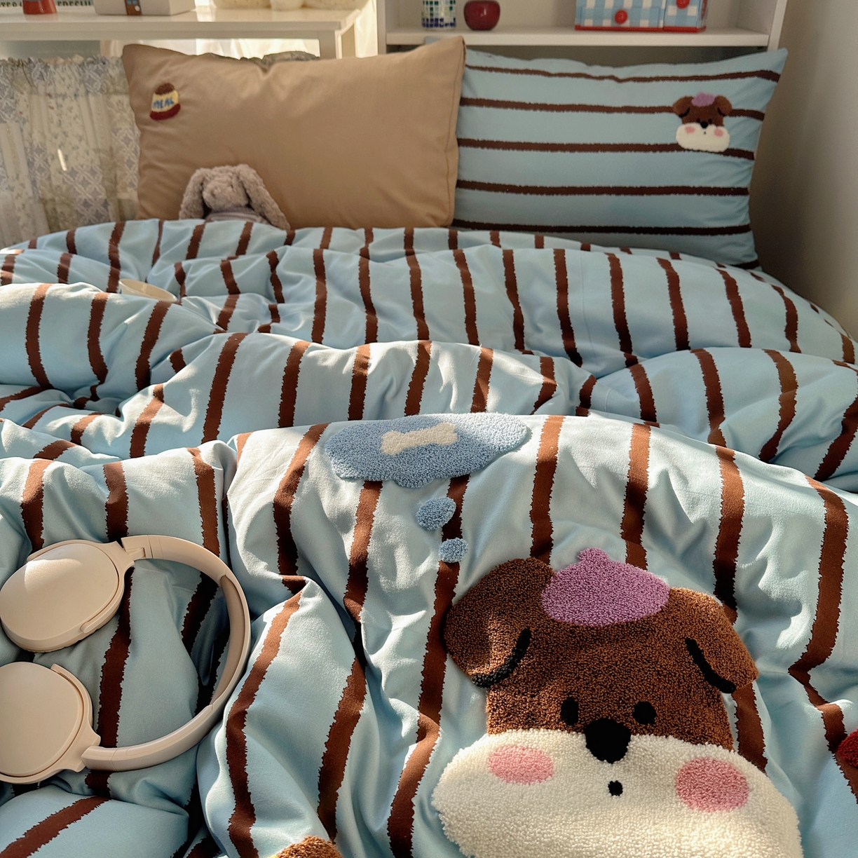 91家纺网 家纺一手货源 找家纺 贝扬思家纺 2026新款超软糯可爱系毛巾绣四件套系列 小狗的屋