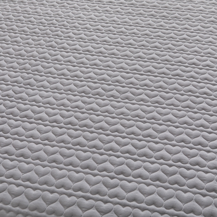 91家纺网 家纺一手货源 找家纺 邵依家纺 2026新款原棉防水床笠系列 爱心浅灰