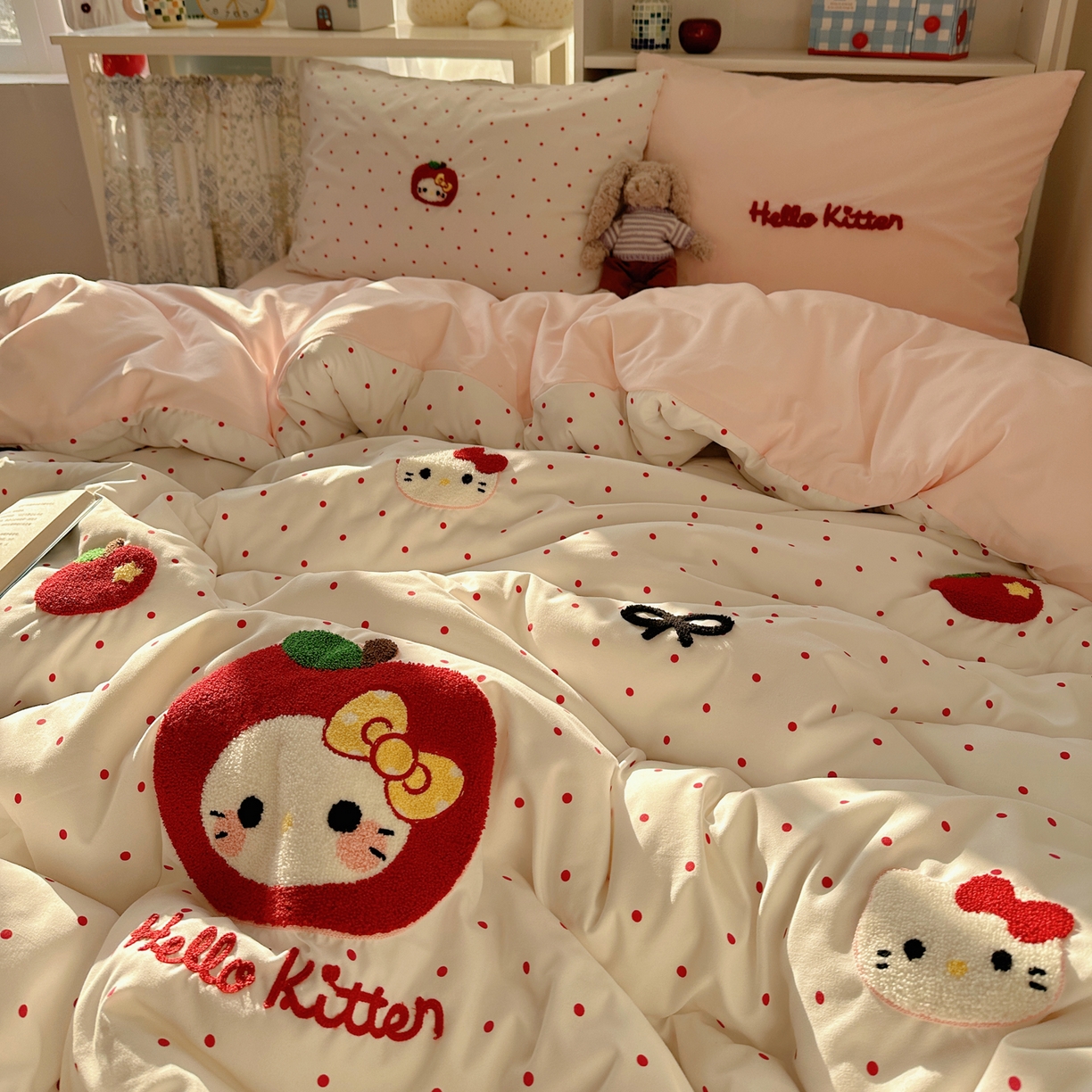 91家纺网 家纺一手货源 找家纺 贝扬思家纺 2026新款超软糯可爱系毛巾绣四件套系列 小苹猫咪