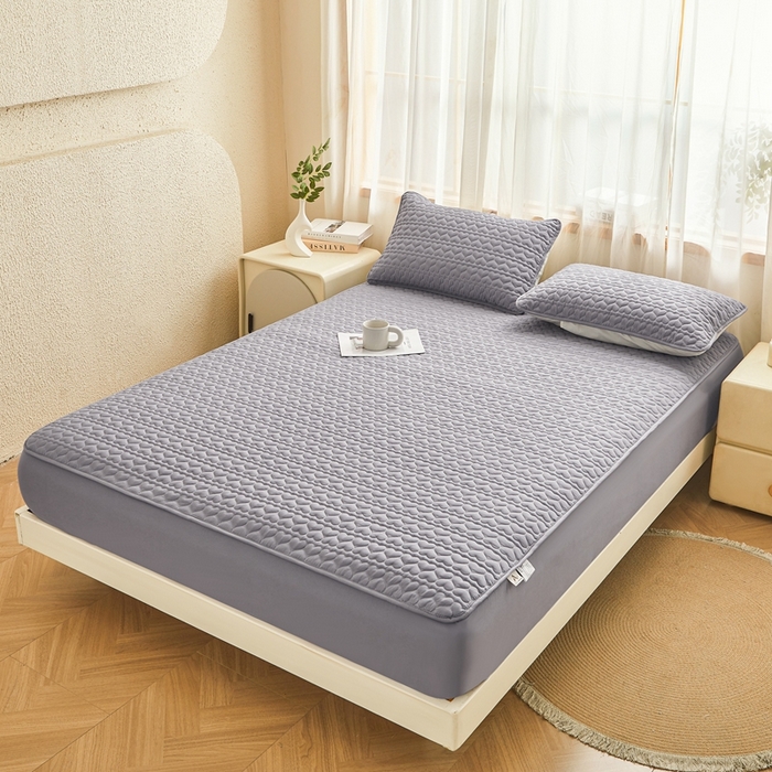 91家纺网 家纺一手货源 找家纺 邵依家纺 2026新款原棉防水床笠系列 爱心深灰