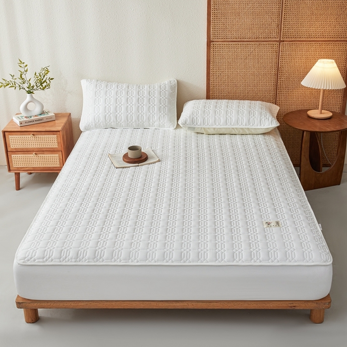 91家纺网 家纺一手货源 找家纺 邵依家纺 2026新款原棉防水床笠系列 菱格本白