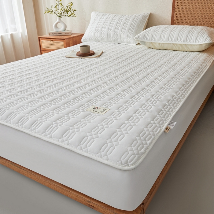 91家纺网 家纺一手货源 找家纺 邵依家纺 2026新款原棉防水床笠系列 菱格本白